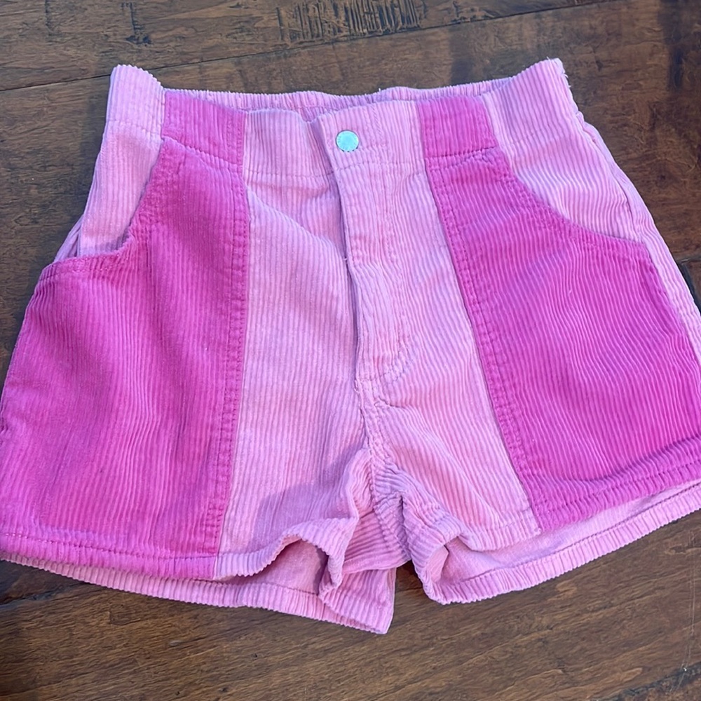 Multicolored pink, urban shorts